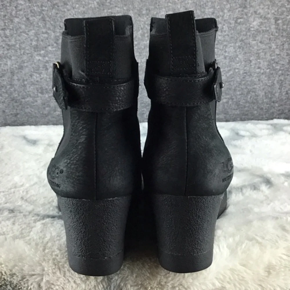 UGG closer strap